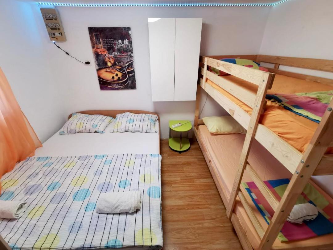 Unique Apartment *