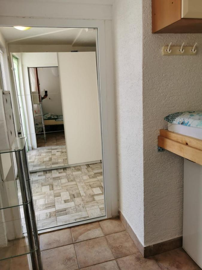 Unique Apartment *